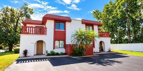 2086 Oak Meadow Circle