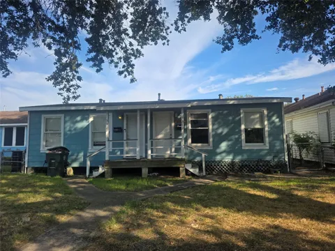 5318 Avenue P 1/2