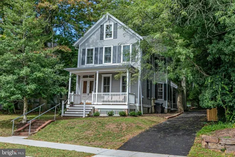 20 HART AVENUE
