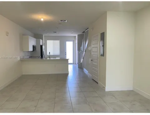 6455 NW 103rd Pl #106