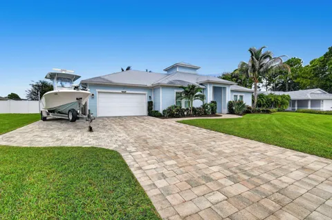 2532 SE Jason Place