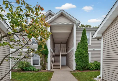 1349 Heatherwood Lane