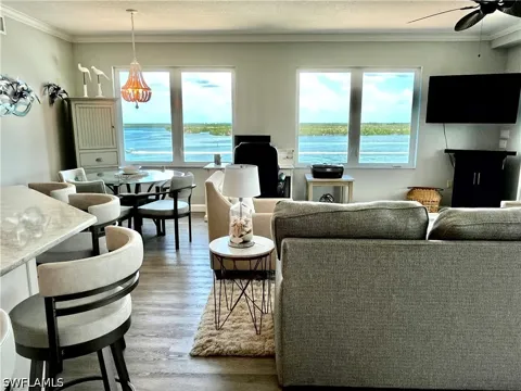 Estero Boulevard #504