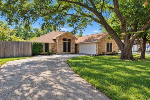 1107 Bayshore Drive