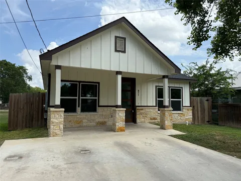811 5th Street