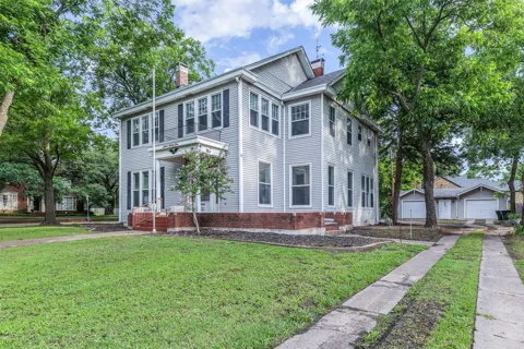 721 W Washington St.