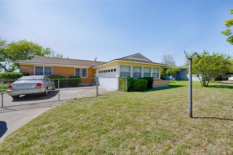 4123 Huckleberry Circle