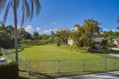 1328 NW Charlie Green Drive