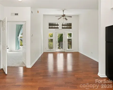125 Clingman Avenue #304