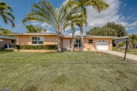 Country Club Boulevard SE
