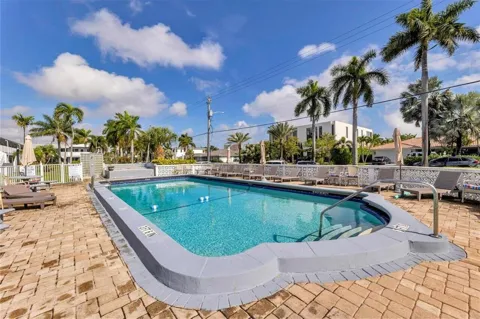 600 LAYNE BOULEVARD #211