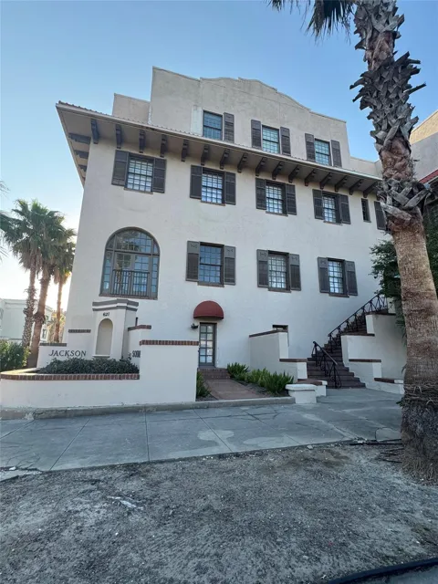 621 21st Street #100