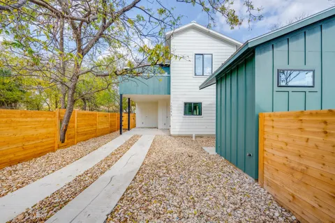 1004 Ellingson Lane #2