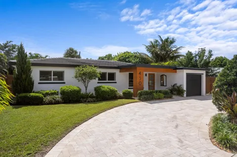 450 NE 5TH CIRCLE