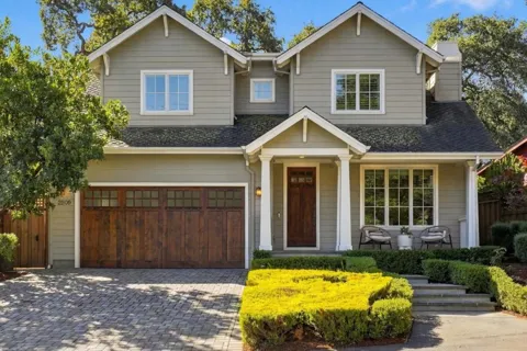 2209 Carmelita Drive