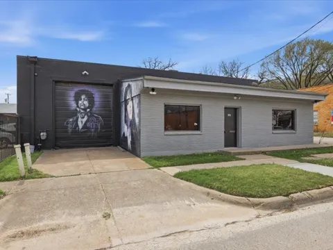914 W Commerce Street