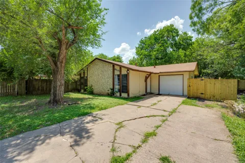 9502 NORTH CREEK DRIVE