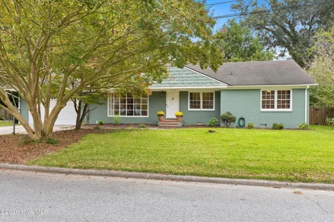 1610 Crescent Drive