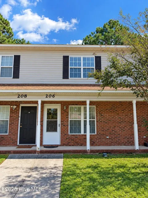 206 Palace Circle