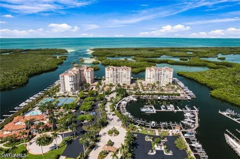 Dockside Drive #703
