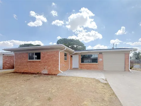 4629 Versailles Drive