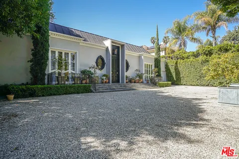 517 Rodeo Drive
