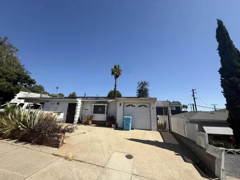 4227 COLLEGE AVE