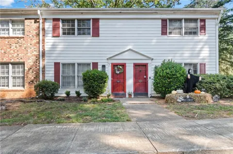 2821 Tully Square #F