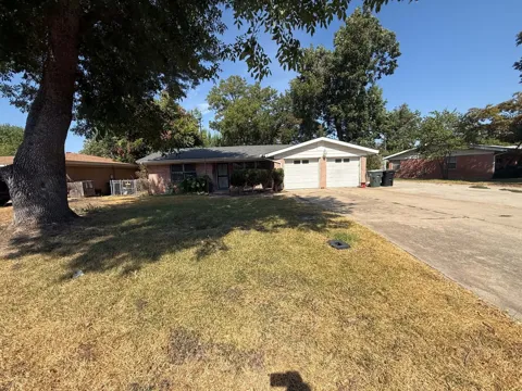 2206 S 51st Street