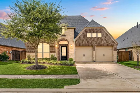 2419 Elmwood Trail