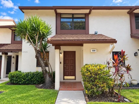 4360 Carambola Cir N #4360