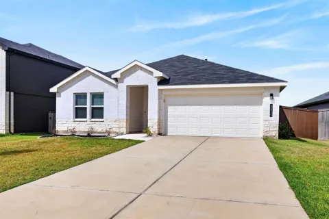 40935 Seasoned Oak Lane