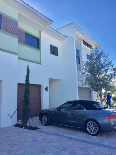 4510 NW 8TH COURT #4510