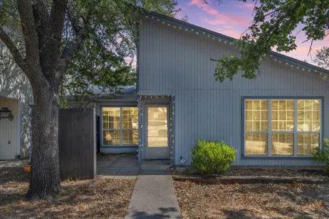 1217 Elm Court