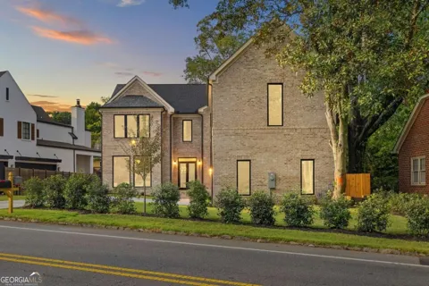 4501 Wieuca RD NE