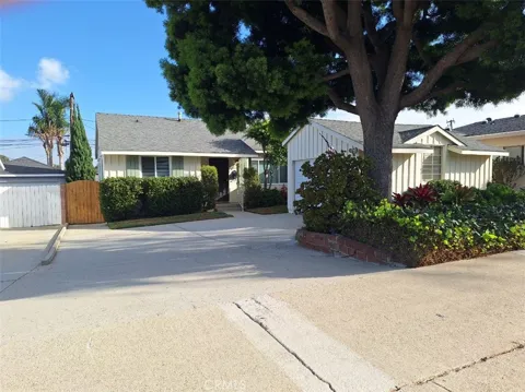 2813 Sonoma