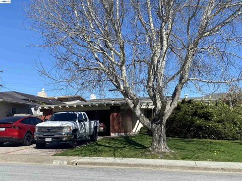 1140 Helen Dr