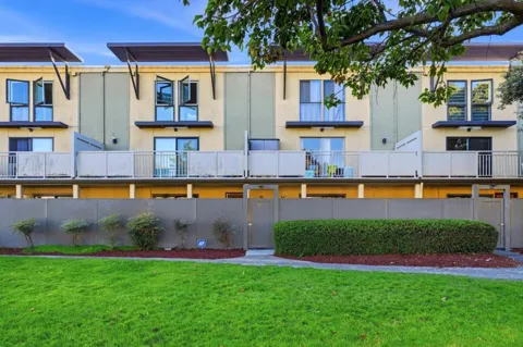 5101 Admiralty Lane