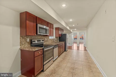 1724 W MASTER STREET #C1 INDIVIDUAL ROOM