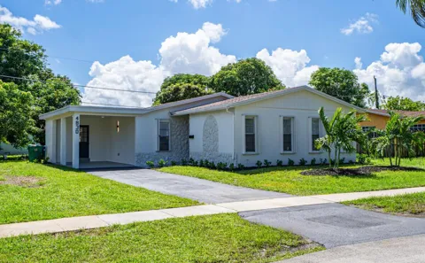 4830 NW 18th Street