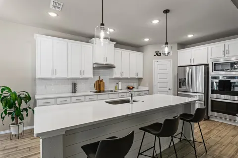 3512 Harbour Mist Trail