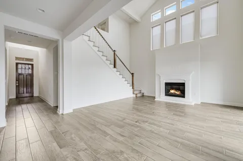 13000 Orihuela Drive