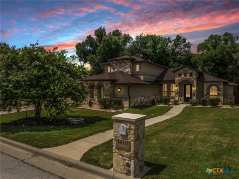 1010 Woodland Bend Circle