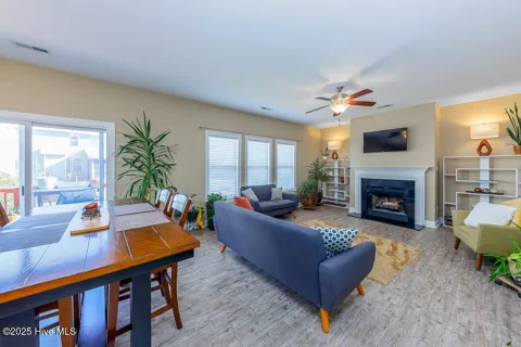 811 Sea Chaser Court