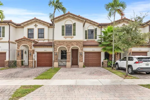 8965 NW 98th Ave