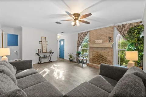 1572 Silverpines Road #572