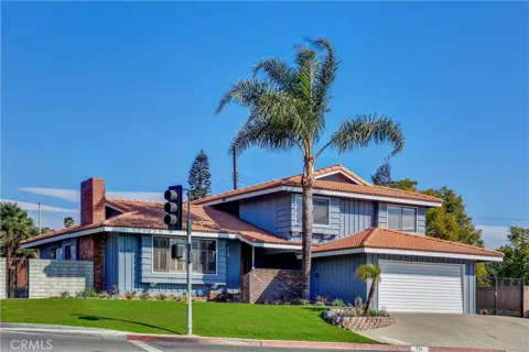 714 W Avenida De La Merced