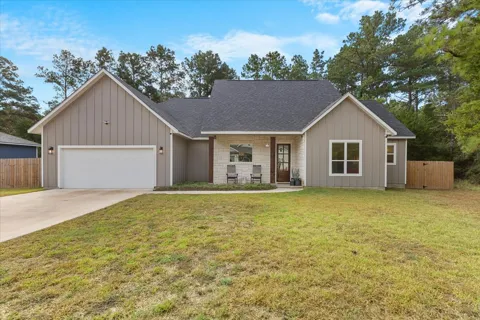 133 Lake Point Way