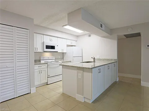5307 Summerlin Road #705