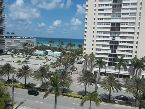 1893 S OCEAN DRIVE #910